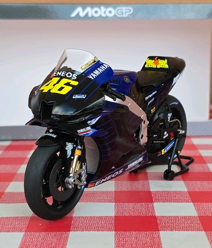 Valentino rossi yamaha - ✅️,