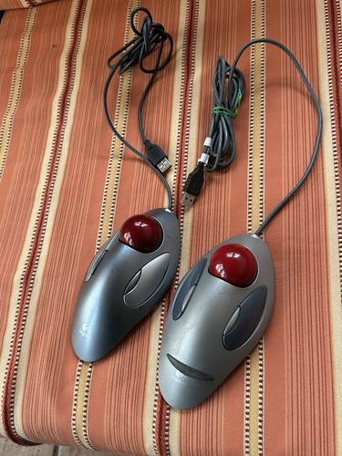 Mouse trackball cablato