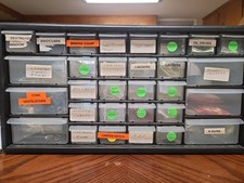 Armadio ricambi dettagli nave