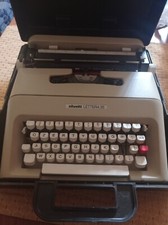 MACCHINA DA SCRIVERE VINTAGE OLIVETTI LETTERA 35 BEIGE CON CUSTODIA ORIGINALE