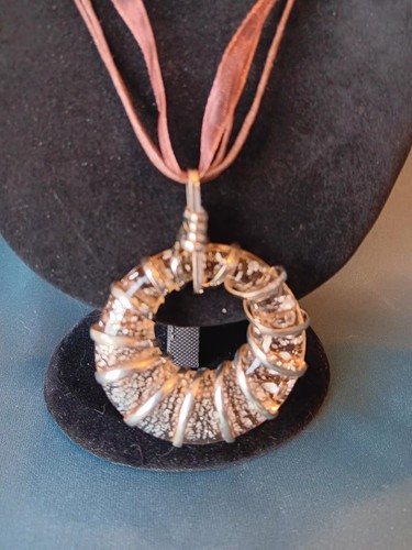 Collana con ciondolo cerchio