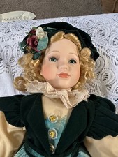 Bambola porcellana Casandra