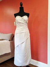 Splendido abito da sposa senza
