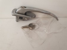 MANIGLIA ESTERNA SINISTRA IN