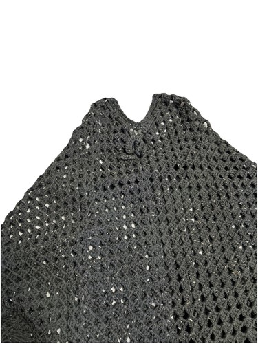 Poncho con frange quadrate
