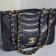 Vintage CHANEL navy blue