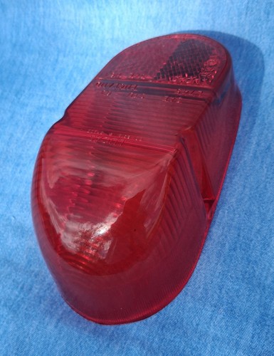 Morris minor 1000 taillight - morris,
