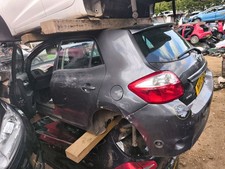 TOYOTA AURIS 2010-2012 DOOR
