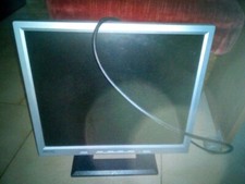 BENQ Q7T3 Monitor LCD 17" - non funzionante