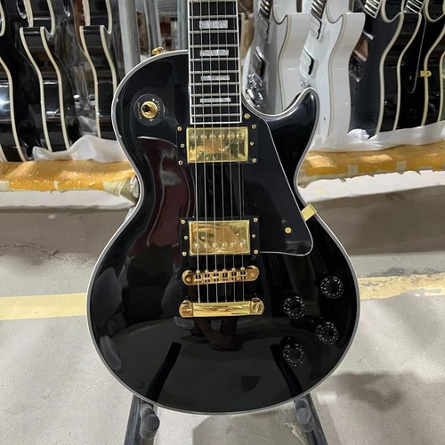 Chitarra elettrica colore nero