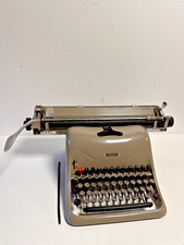 OLIVETTI LEXIKON 80 • Tasti in Vetro • 1949 • Made in ITALY Italian Typewriter