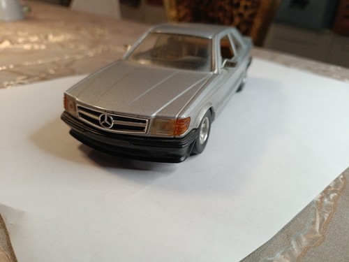 Bburago mercedes benz 500 - bburago,
