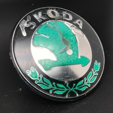 SKODA 78MM LOGO SIGLA EMBLEMA FREGIO STEMMA SCRITTA TARGHETTA BADGE SCUDO PLACCA