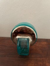 Bottiglietta vuota di profumo