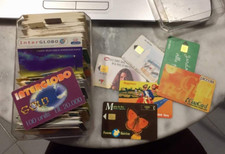 LOTTO 200 PEZZI DI CARTE TELEFONICHE ITALIANE ED ESTERE USATE