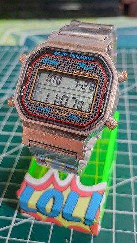 Rare vintage 80s square lcd - vintage, s2