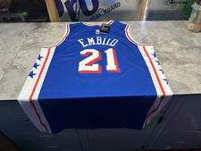 Maglia Philadelphia 76ers Joel Embiid Swingman Edizione Statement Blu XLarge Nuova con etichette