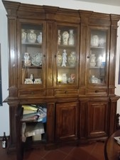 CRedenza Artigianale IN legno Noce. TRE ante si vetro.Falegnameria la Farma