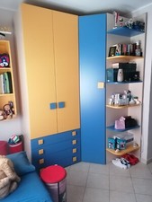 camera da letto bicolore completa con doppio letto 