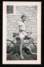 Giovane signora pantaloncini - giovane,