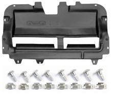 SOTTO LA COPERTURA DEL MOTORE