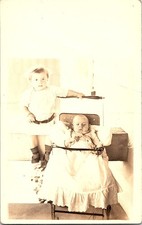 RPPC Cartolina Di Due Giovani