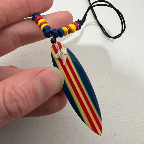 Collana con ciondolo - , tavola