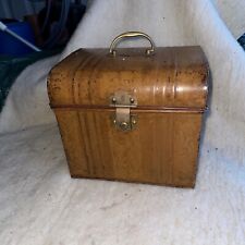 Baule a cupola in metallo