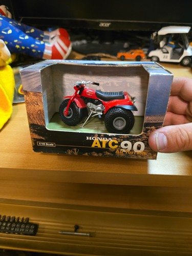 13020 ertl honda - atc90, 3