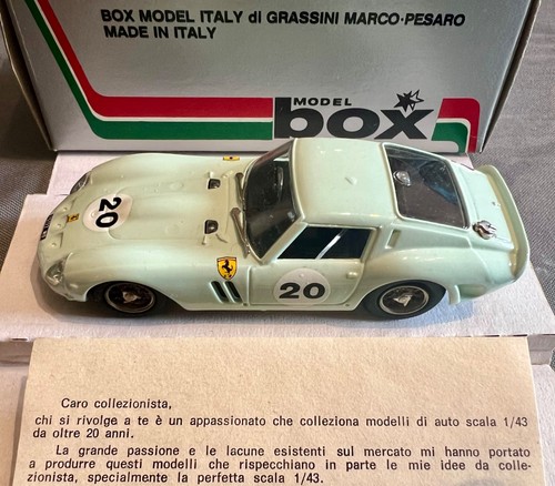 Model box 8402 - 1/43,