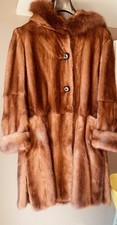 CAPPOTTO CON CAPPUCCIO IN