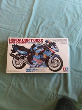 Tamia Honda CBR 1100xx