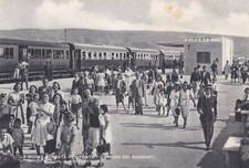 LA NUOVA BORGATA DI SIPONTO  ( Manfredonia / Foggia )  -  L'ARRIVO DEI BAGNANTI