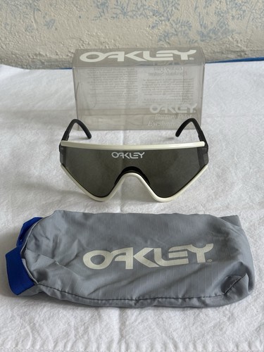 Vintage oakley factory pilot - oakley,