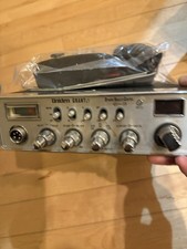 CB RADIO UNIDEN  GRANT  LT  AM