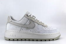 Nike Air Force 1 Luxe Summit