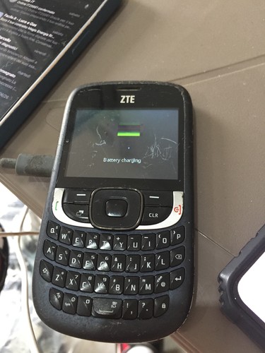 3832nn cellulare zte f555 - 3832nn-cellulare,