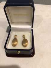 Orecchini pendenti goccia