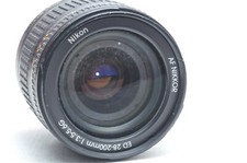 Nikon Nikkor AFS 28-200 mm f/3.5-5.6G obiettivo FX