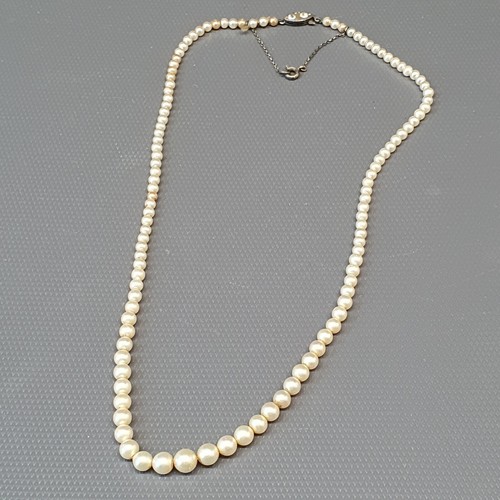 Bijou collier de fausse - -,