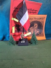 Pol. Figurina