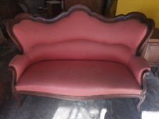 Divano antico intagliato in