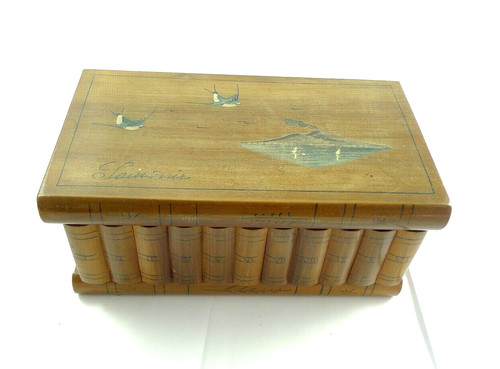Vecchio cofanetto legno - vecchio,