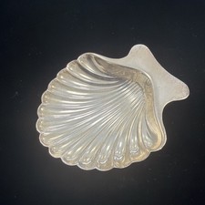 Piccolo piatto smerlato con