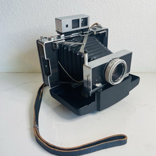 Macchina fotografica terrestre