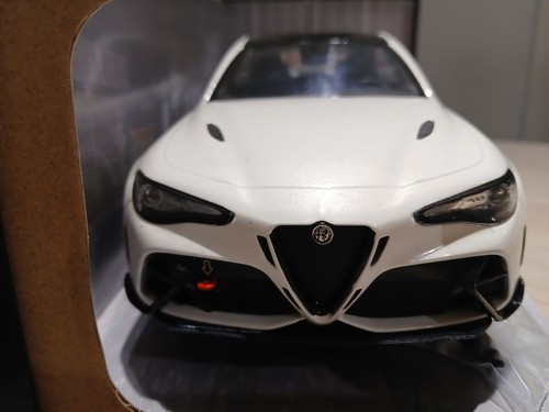 Alfa romeo giulia gta white - romeo,