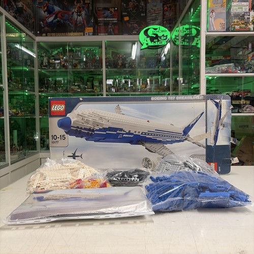 Lego 10177 sculptures - lego,