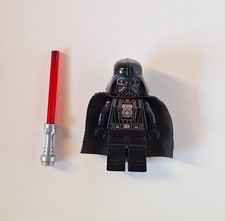 LEGO MINIFIGURE DARTH VADER