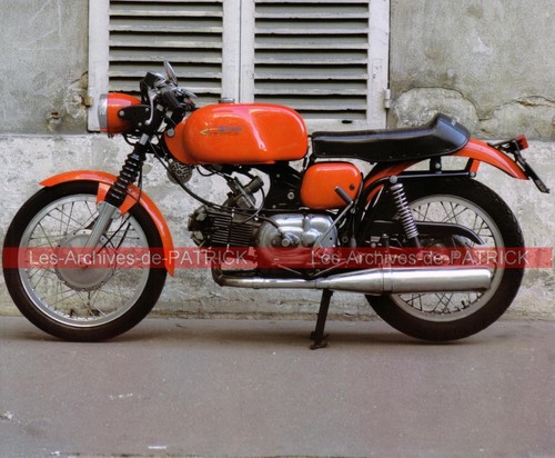 Aermacchi 350 1970 - tv, fiche