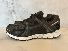 Nike Zoom Vomero 5 UK 7.5 EU